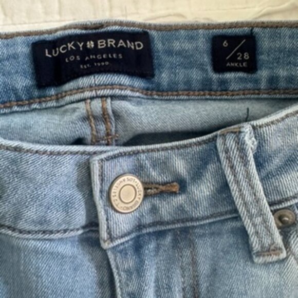 Lucky Brand Low Rise Skinny Lolita Jeans - Picture 2 of 16